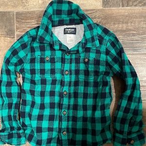 Oshkosh B'gosh® Size Plaid Button-Front Long Sleeve Shirt in Green/Navy